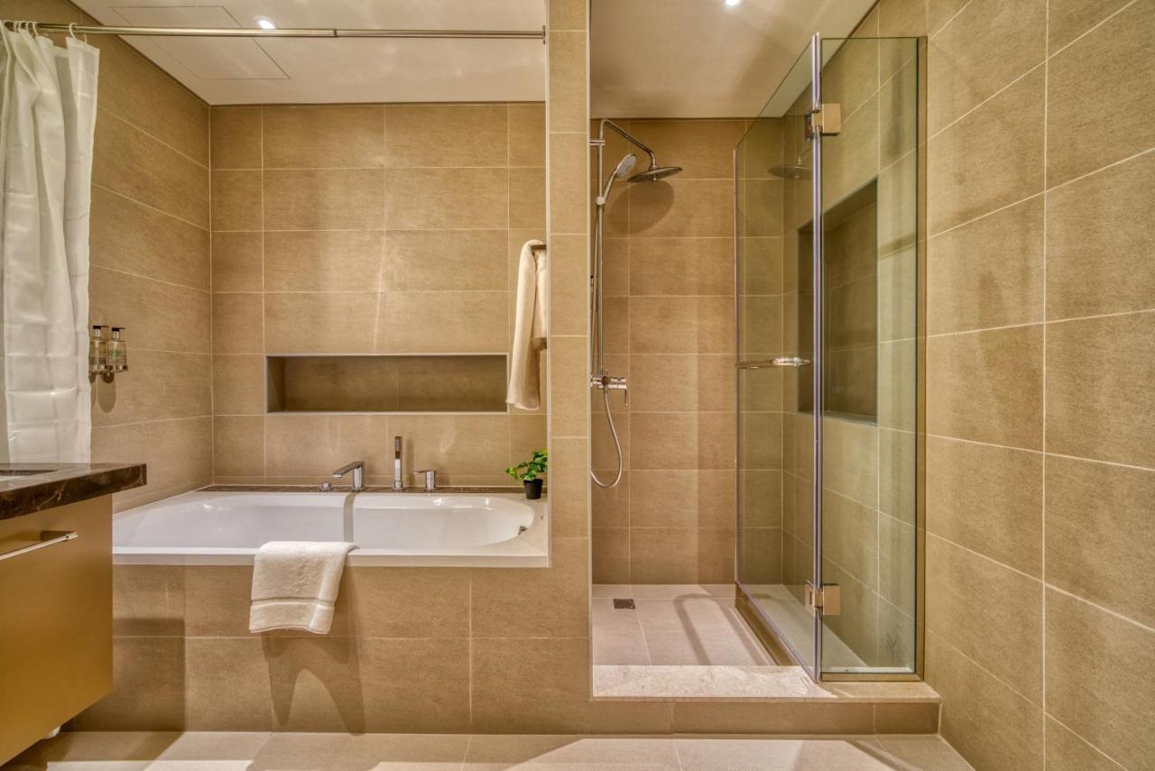 Incredible Views From This Classy Apt With Terrace ドバイ エクステリア 写真