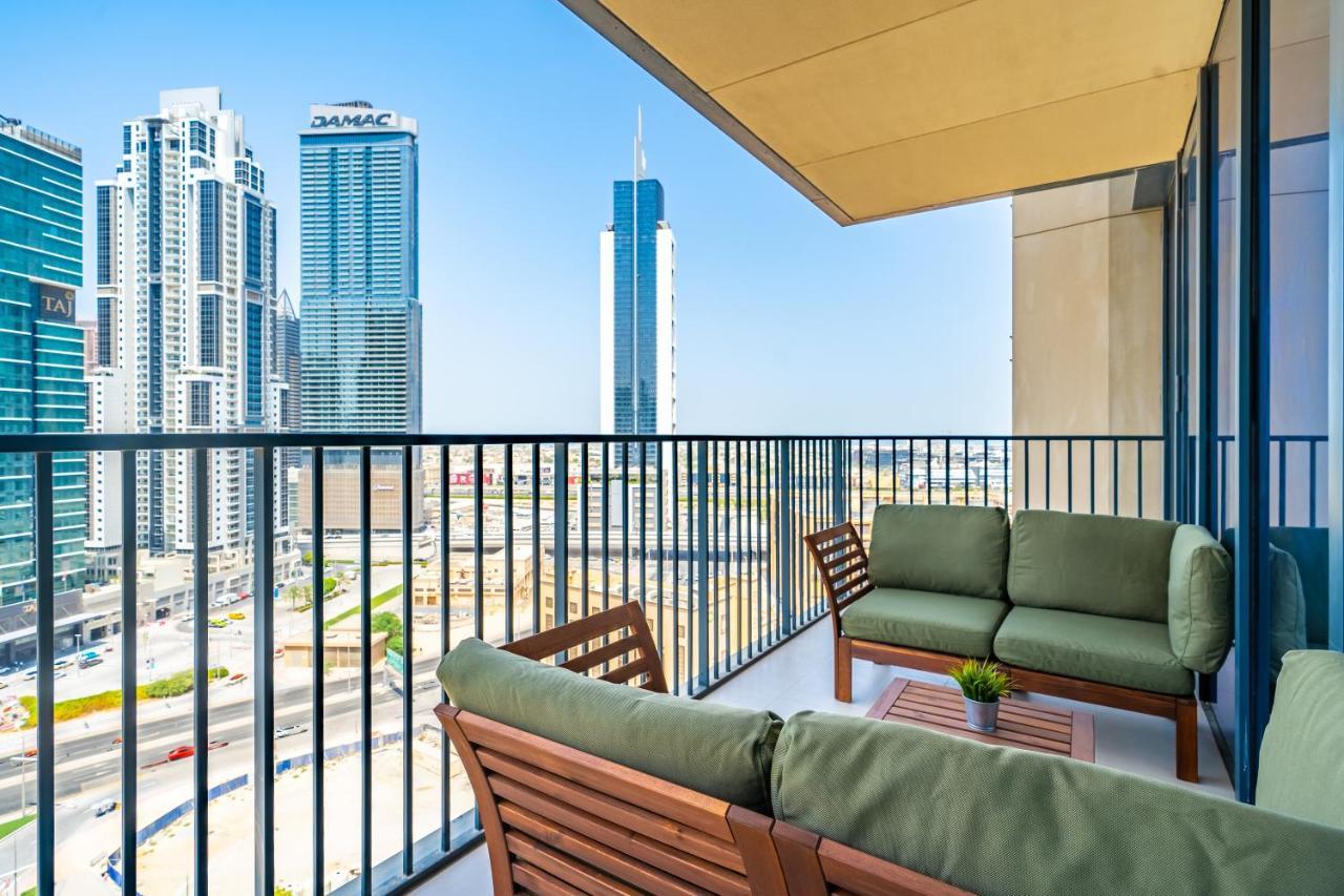 Incredible Views From This Classy Apt With Terrace ドバイ エクステリア 写真